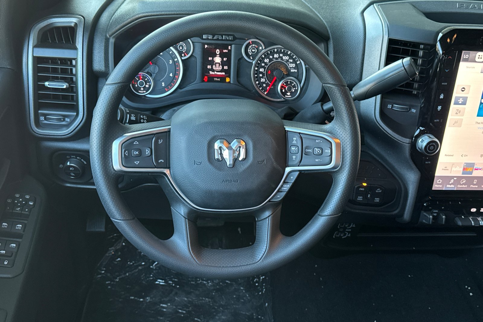 New 2026 RAM 2500 Warlock AWD/4WD image 13