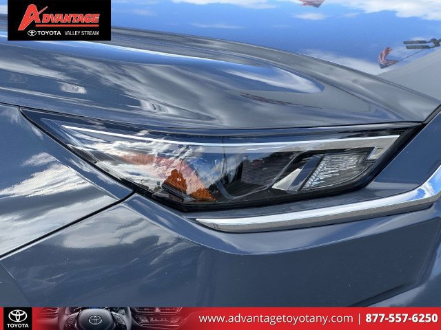 Certified 2025 Toyota Grand Highlander AWD image 12