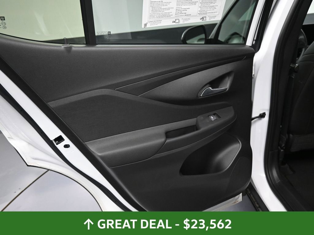 Used 2025 Buick Envista Preferred image 26