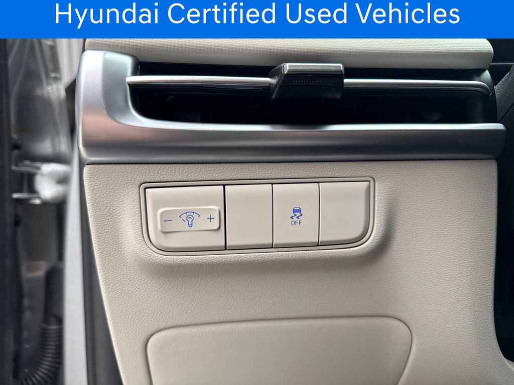 Certified 2025 Hyundai Tucson SE FWD image 28