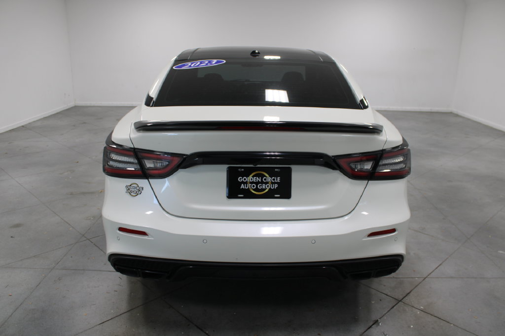 Used 2023 Nissan Maxima SR w/ Sport Mat Group FWD image 8