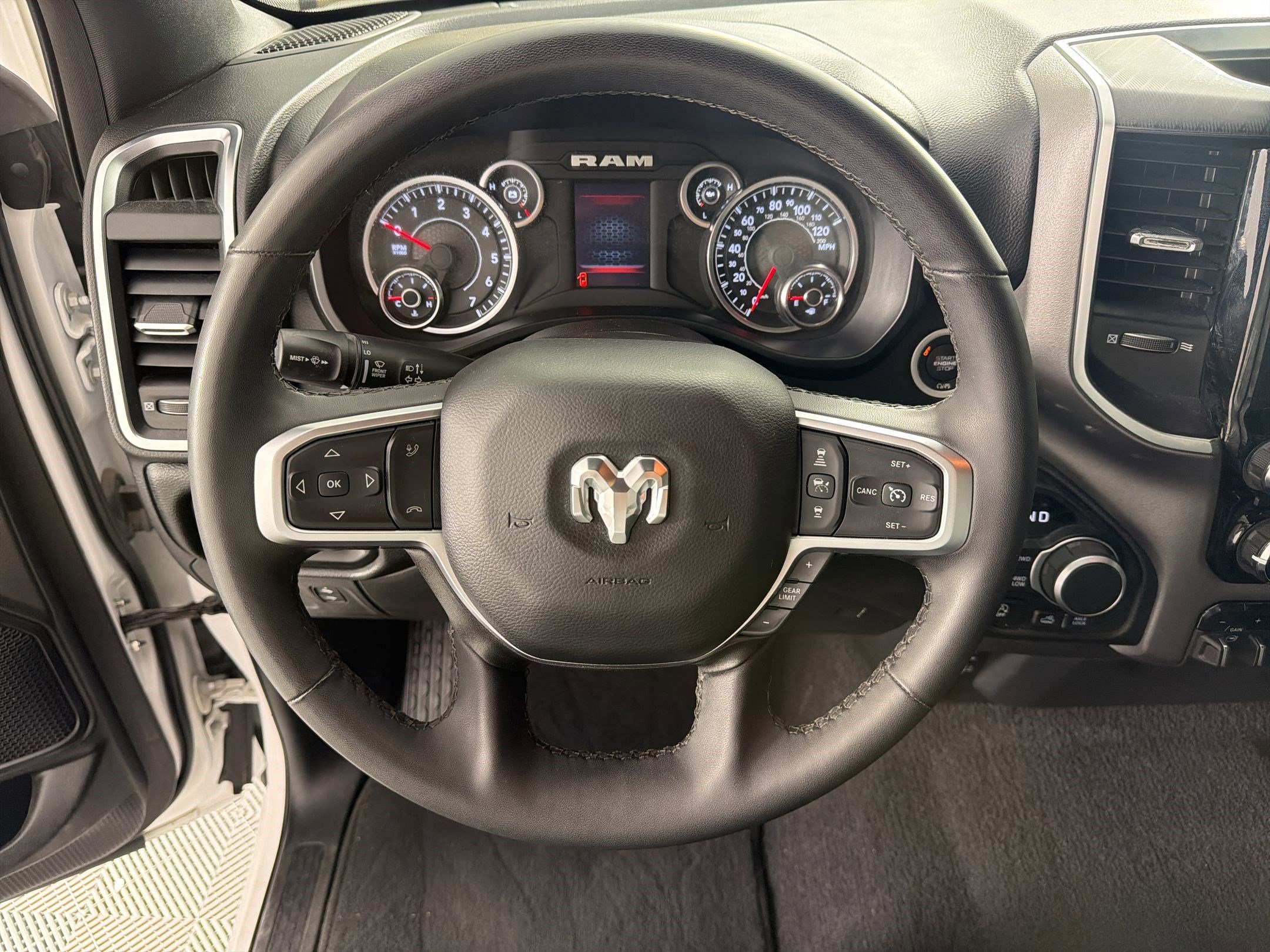 Used 2025 RAM 1500 Lone Star image 17