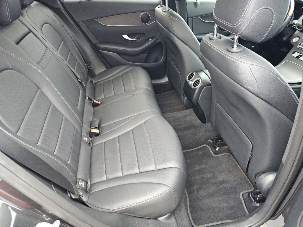Used 2021 Mercedes-Benz GLC 300 image 5