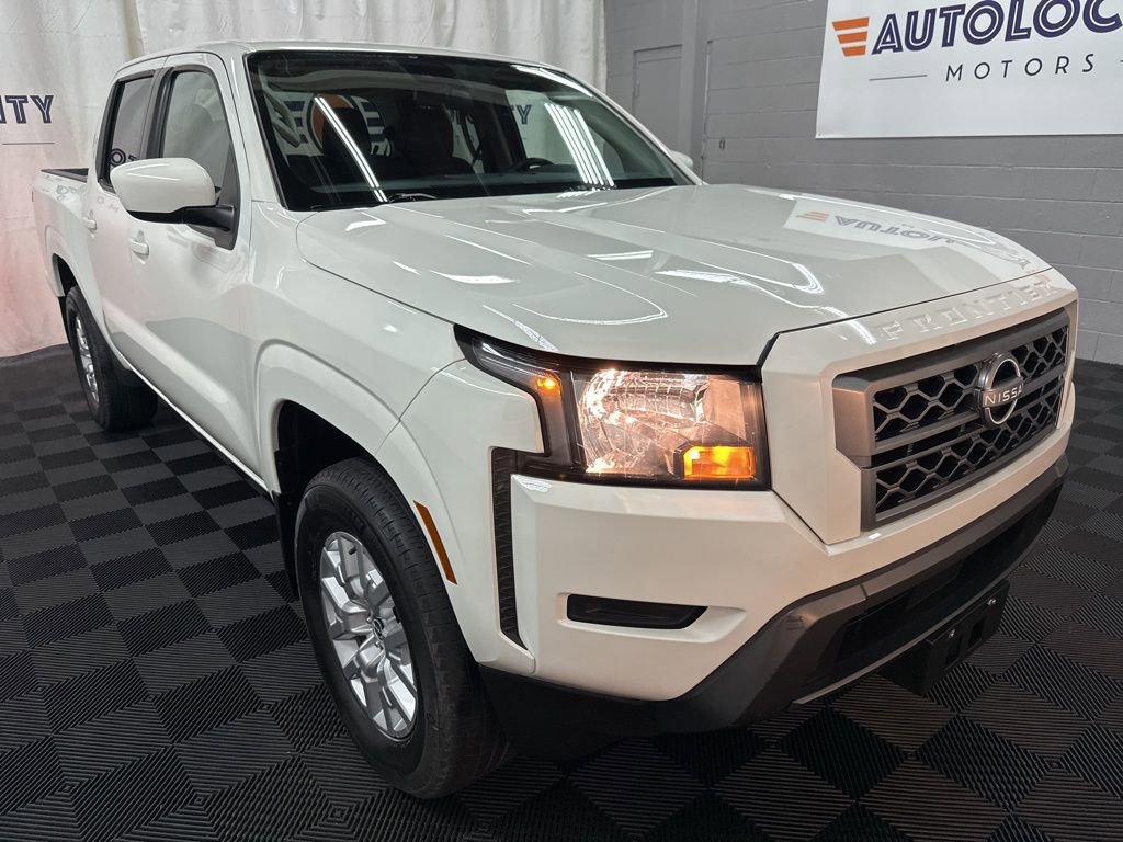 Used 2022 Nissan Frontier SV w/ Technology Package AWD/4WD image 2
