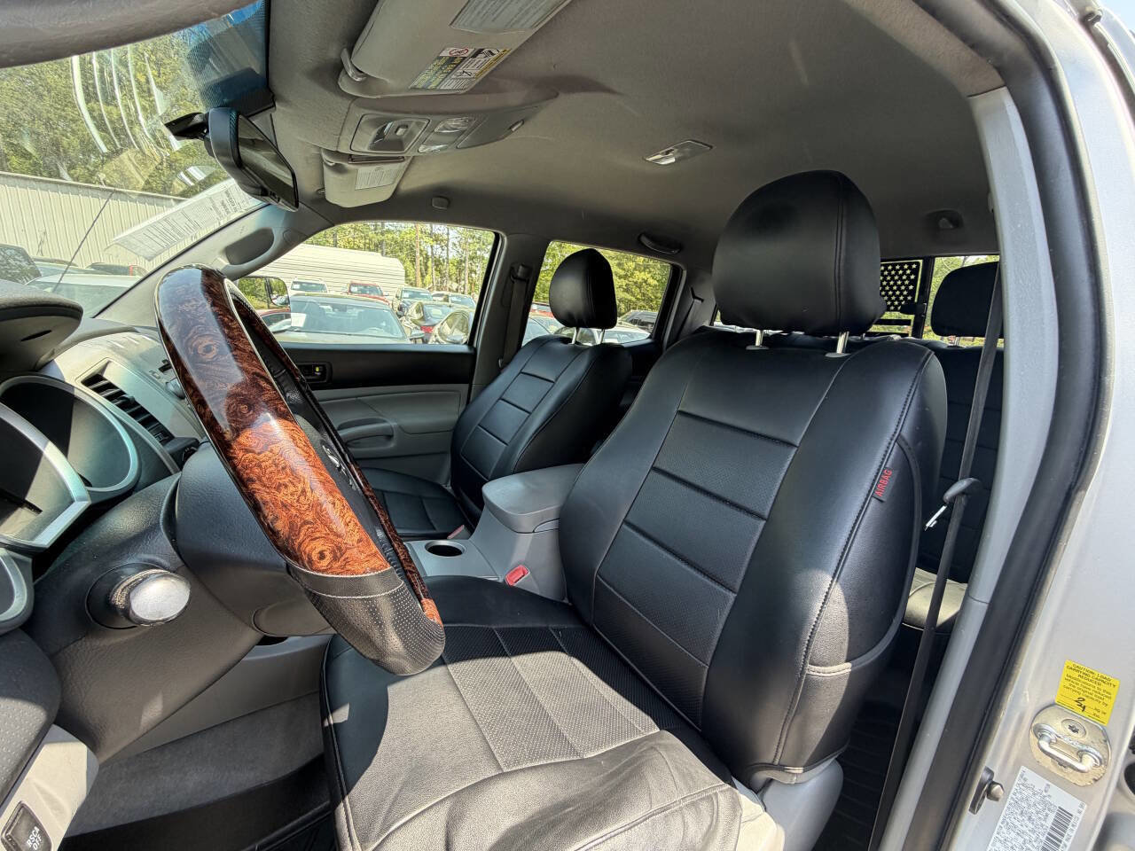 Used 2010 Toyota Tacoma 4x4 Double Cab image 32