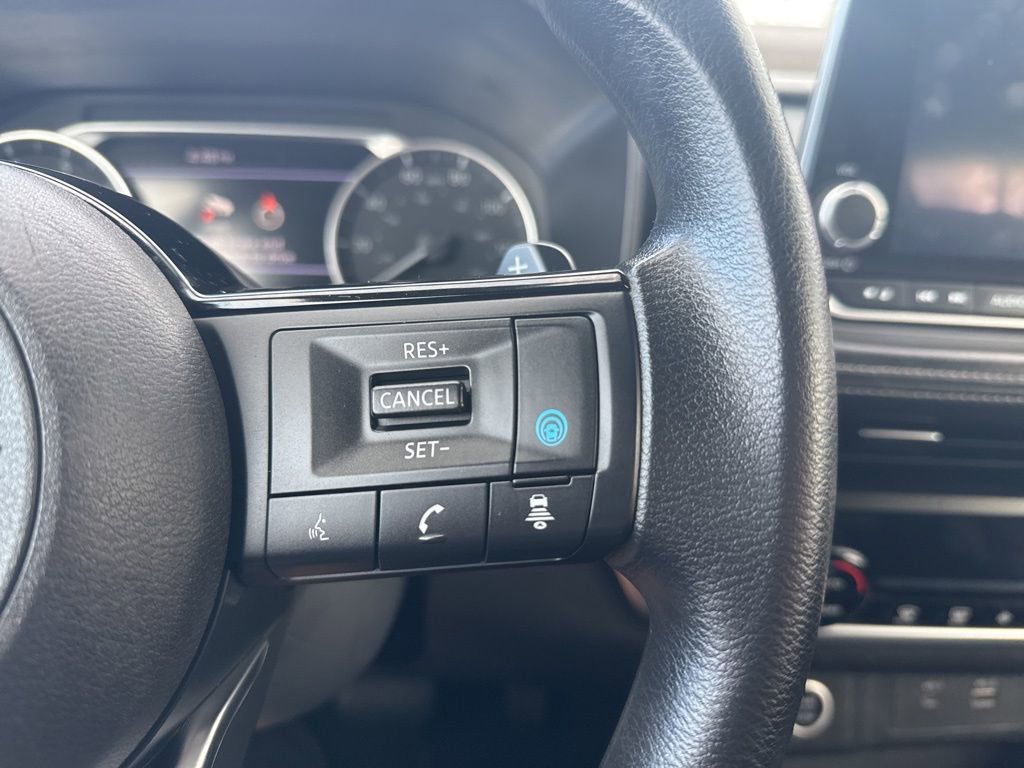 Used 2023 Nissan Rogue SV image 20