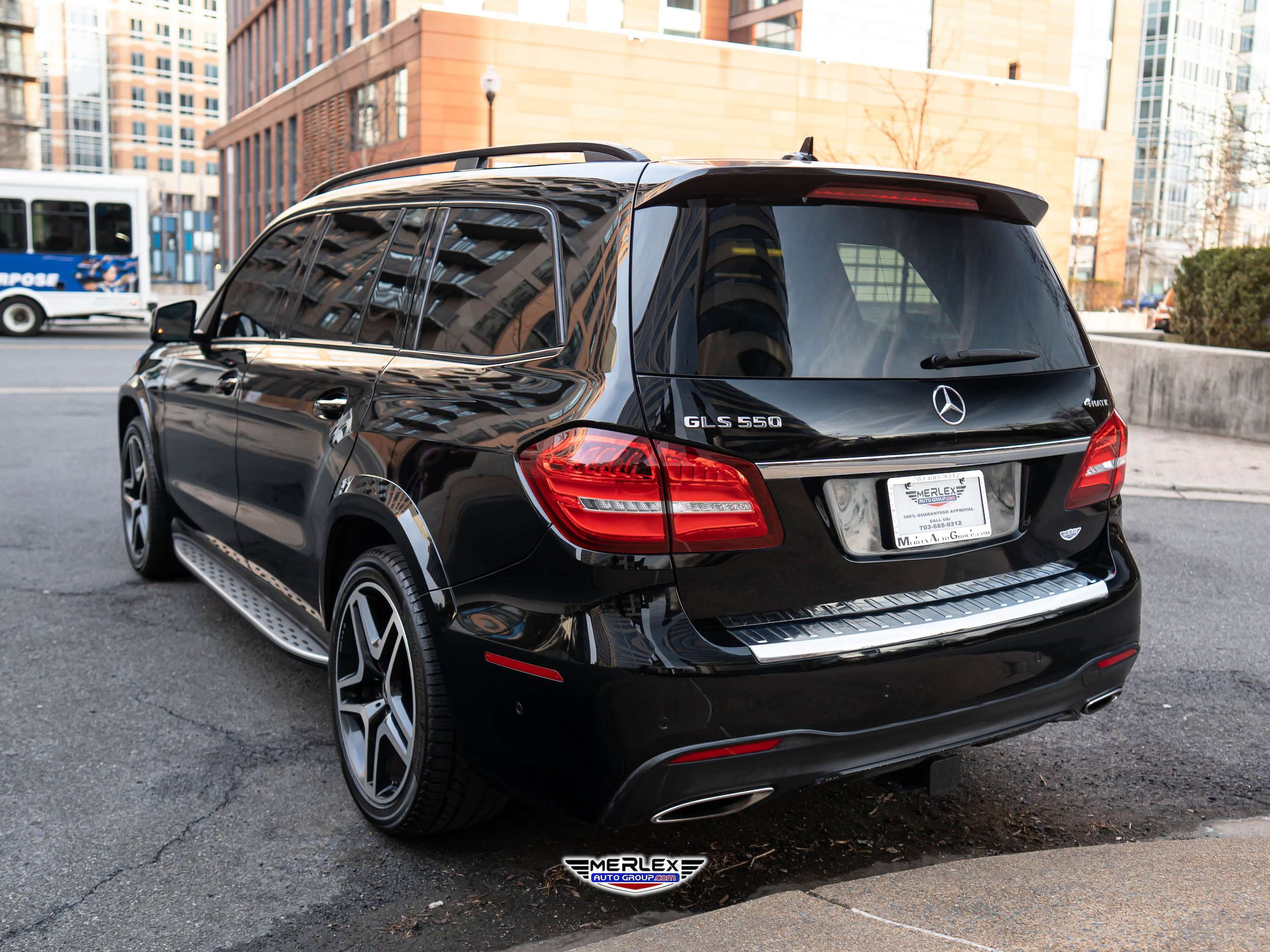 Used 2017 Mercedes-Benz GLS 550 4MATIC image 5