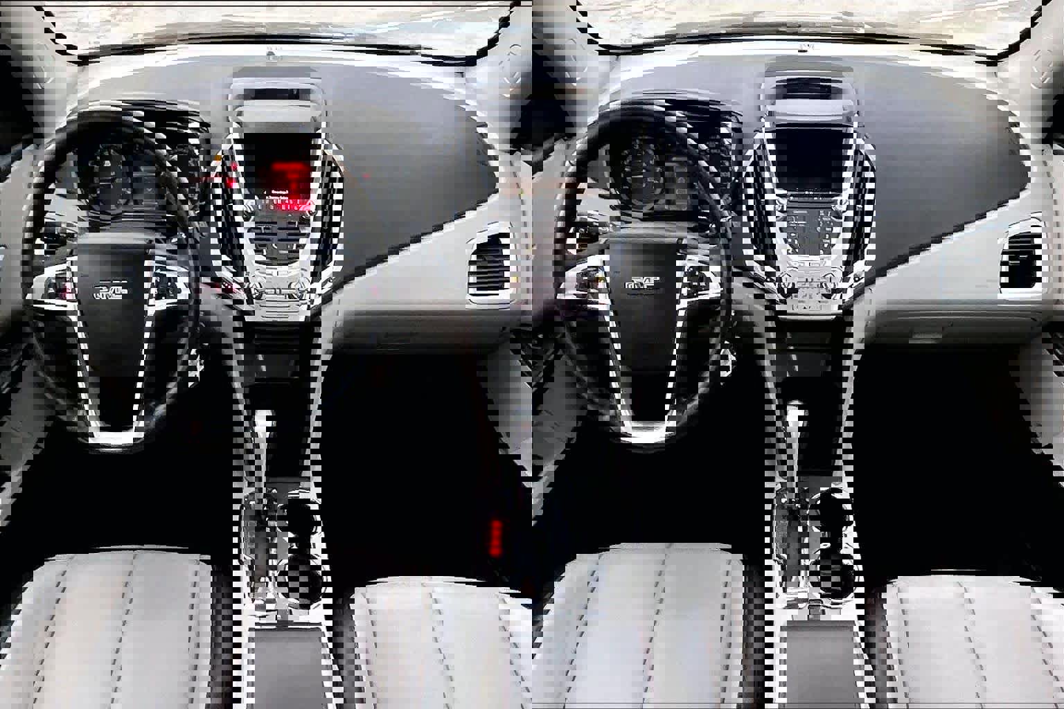 Used 2015 GMC Terrain SLT image 15