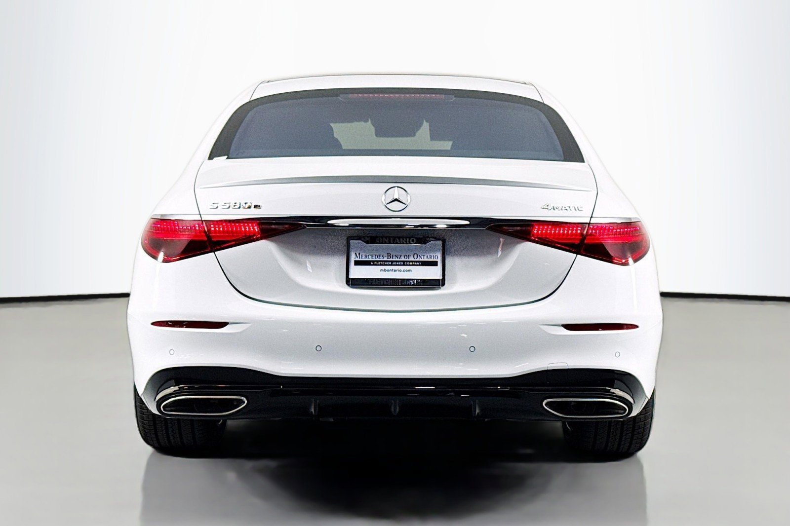 New 2026 Mercedes-Benz S 580e 4MATIC Sedan image 3