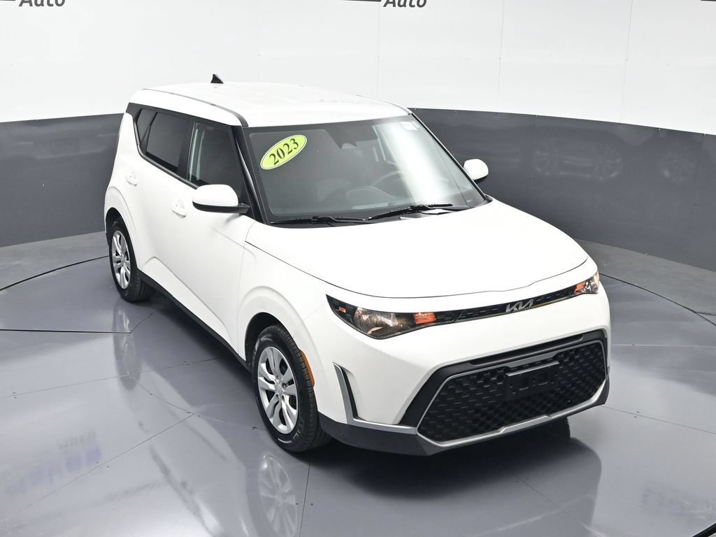 Used 2023 Kia Soul LX FWD image 41