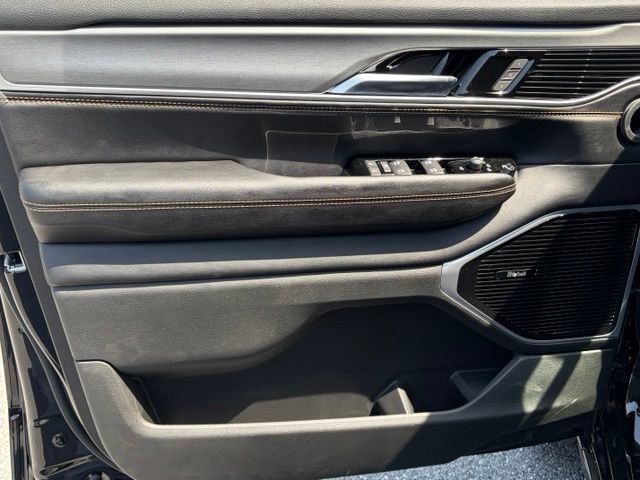 New 2026 Jeep Grand Wagoneer 4WD image 12