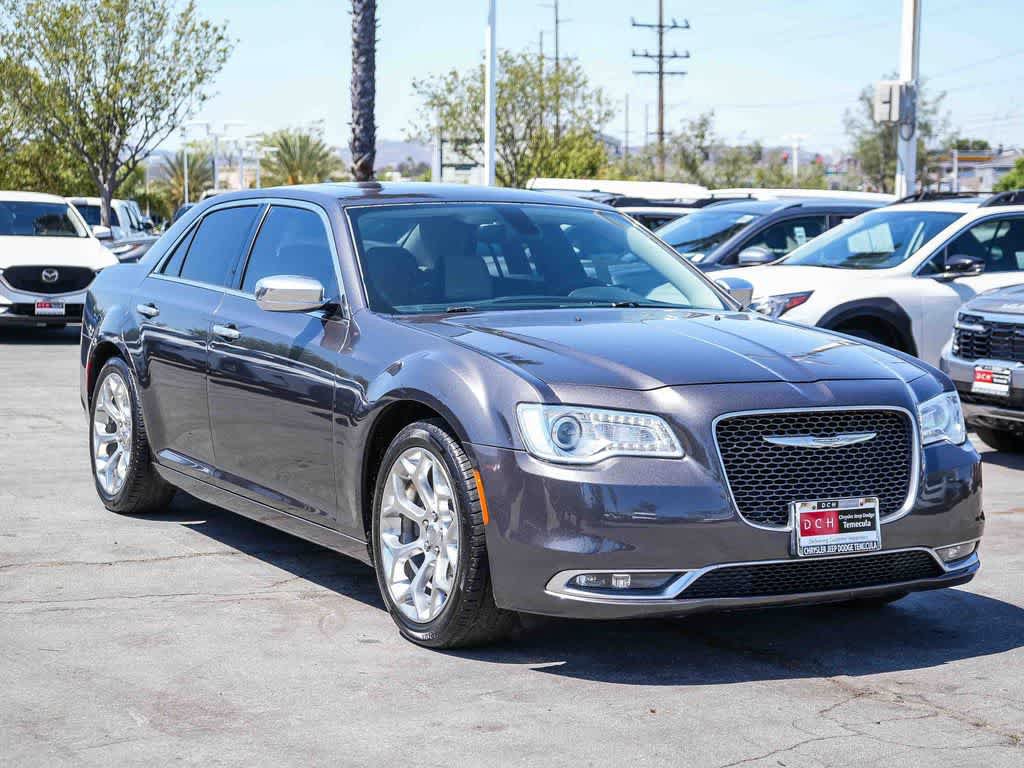 Used 2016 Chrysler 300 C Platinum RWD image 3