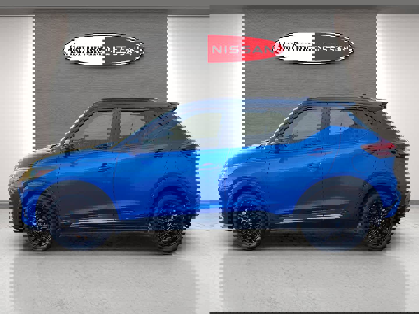 Used 2022 Nissan Kicks SR w/ Premium Package image 10