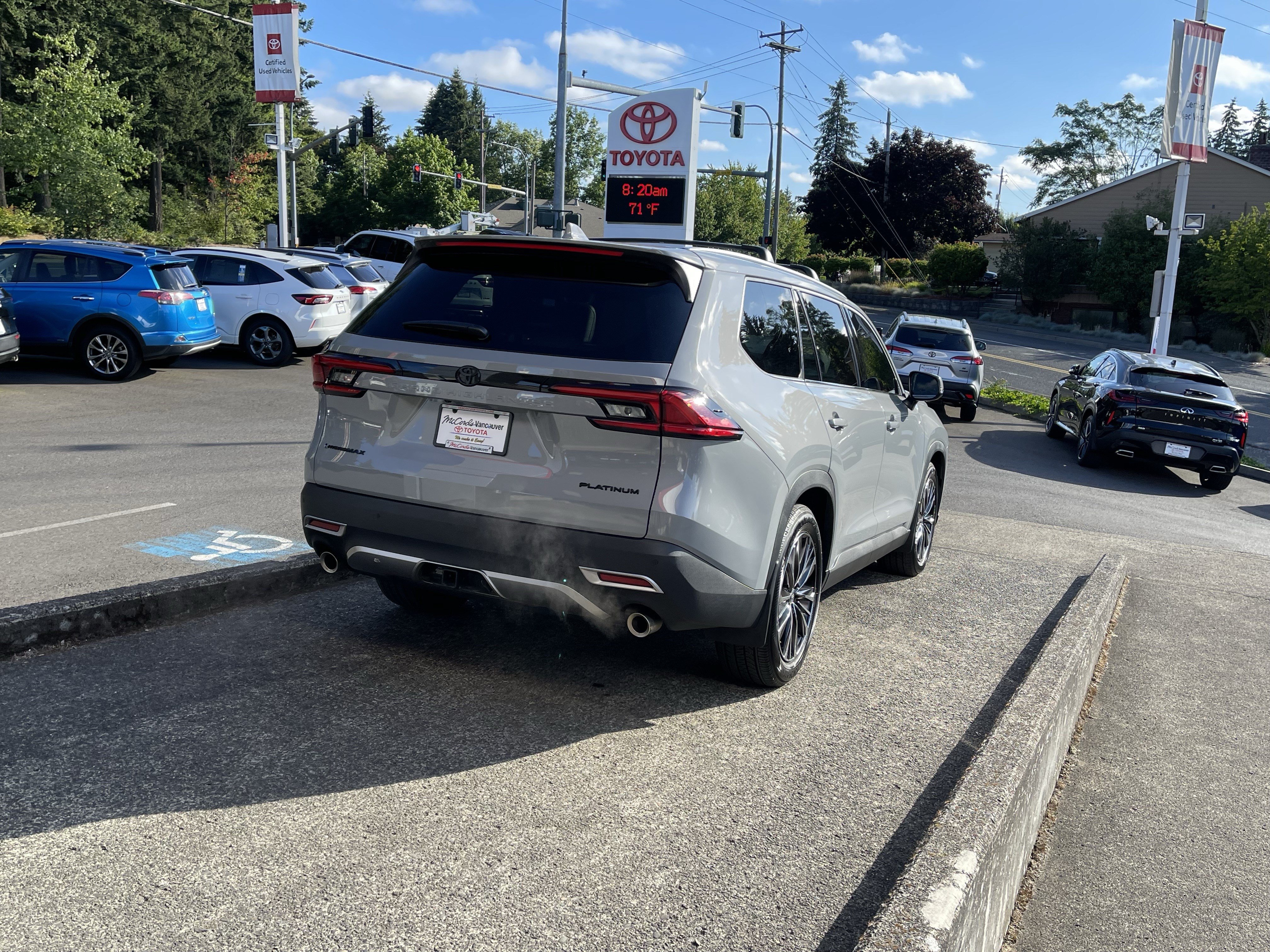Certified 2025 Toyota Grand Highlander AWD Hybrid image 6