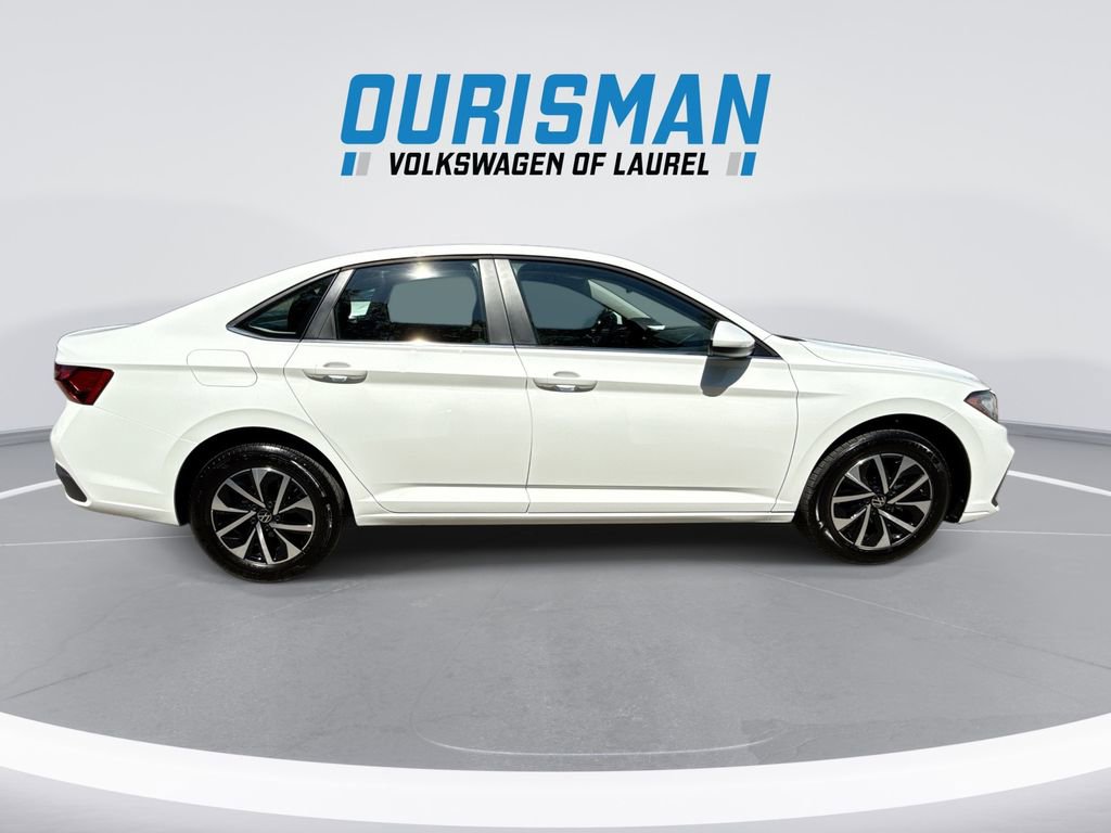 Used 2025 Volkswagen Jetta S FWD image 9