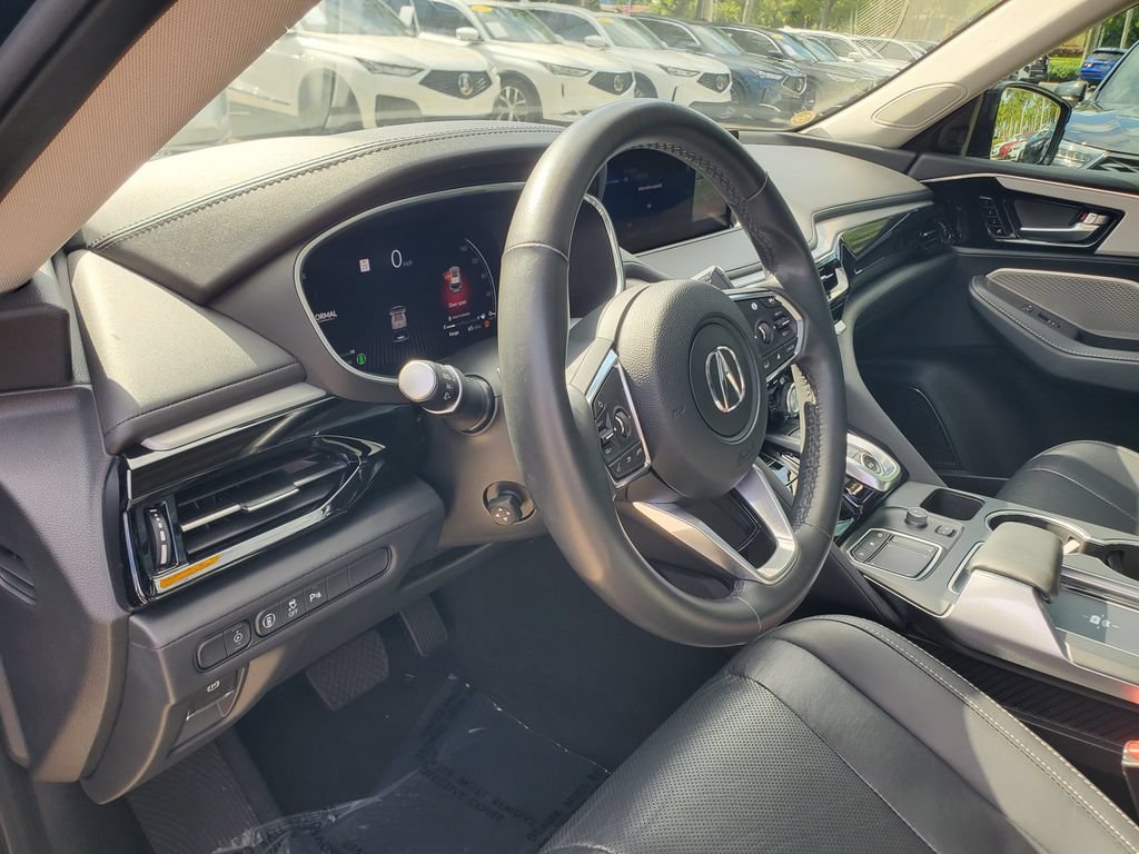Certified 2024 Acura MDX w/ Technology Package FWD image 16