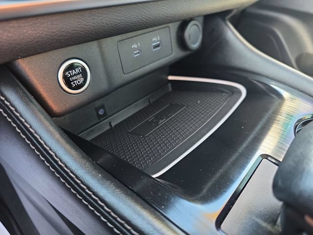 Certified 2023 Nissan Rogue Platinum w/ Platinum Premium Package AWD/4WD image 37