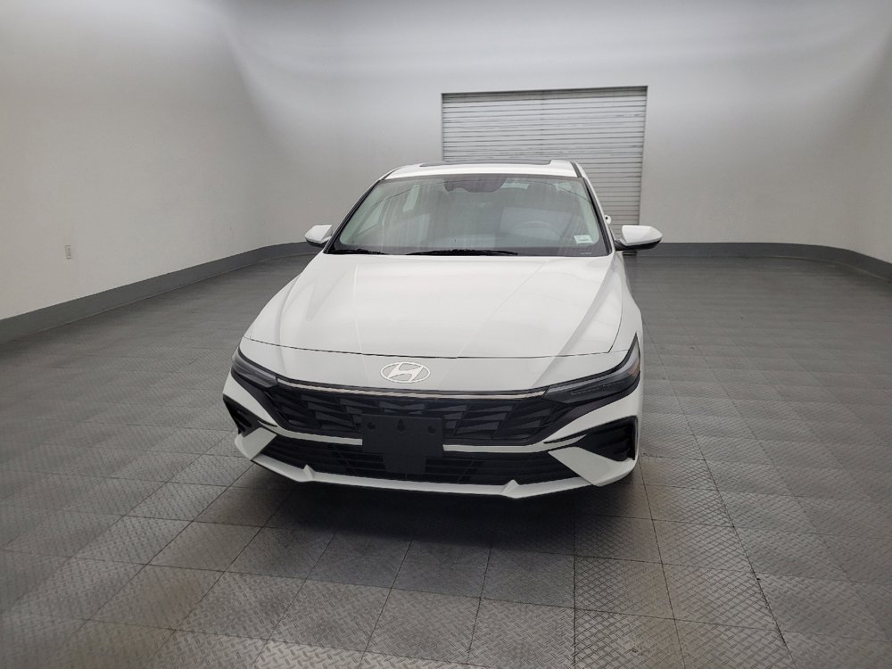 Used 2025 Hyundai Elantra SEL FWD image 15