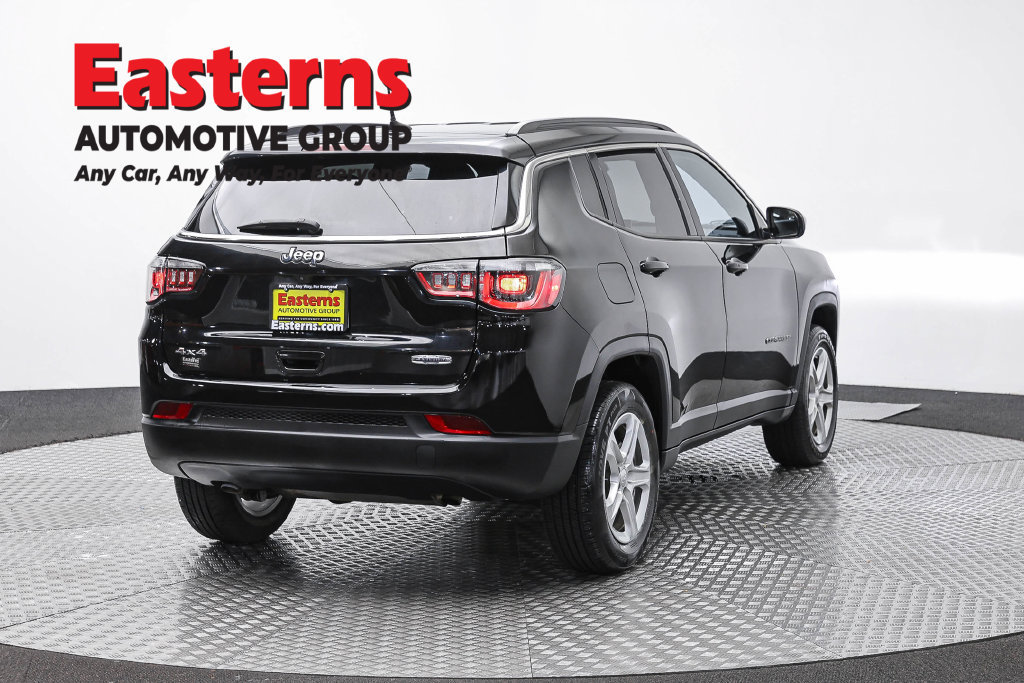 Used 2023 Jeep Compass Latitude AWD/4WD image 7