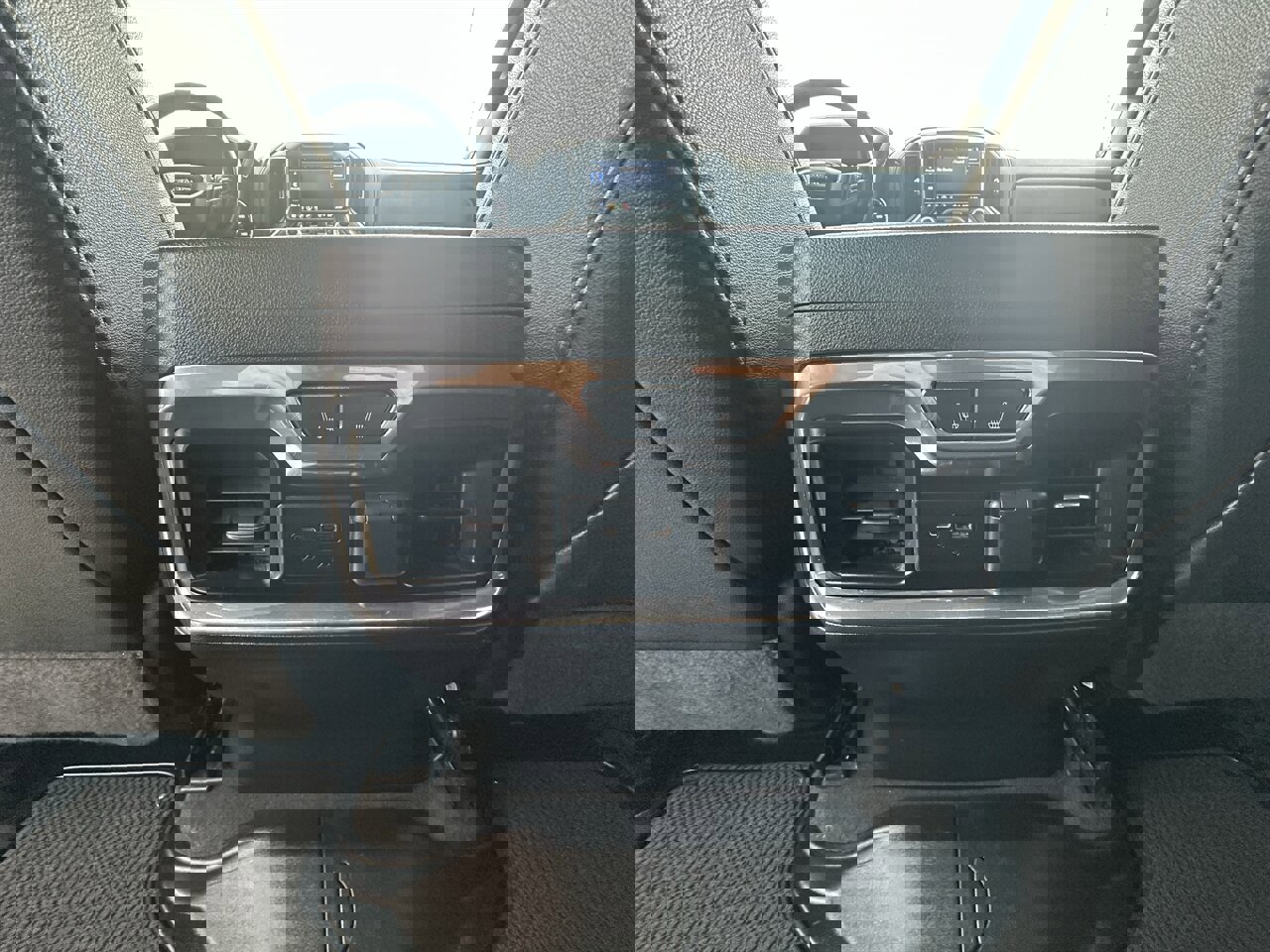 Used 2021 GMC Sierra 2500 AT4 w/ Gooseneck/5TH Wheel Package image 36