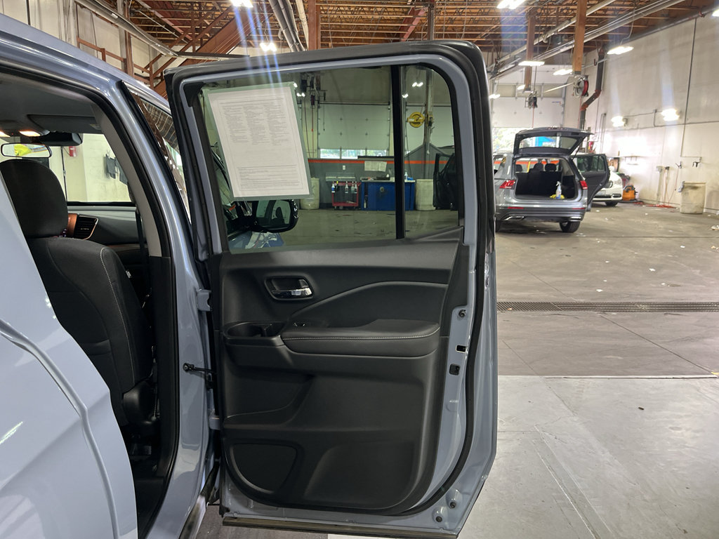 Used 2023 Honda Ridgeline Sport image 25