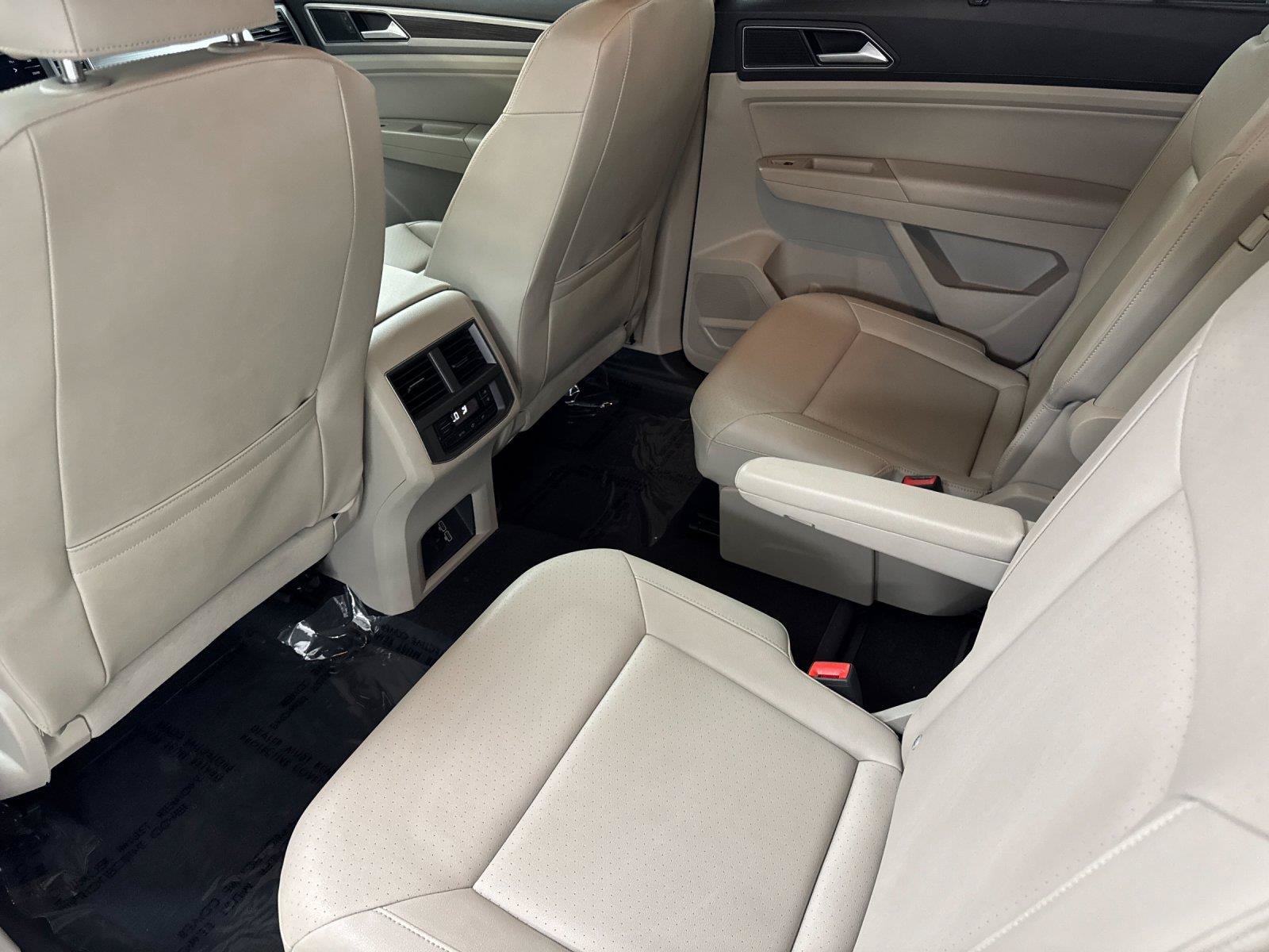 Used 2019 Volkswagen Atlas SE w/ Towing Package AWD/4WD image 11