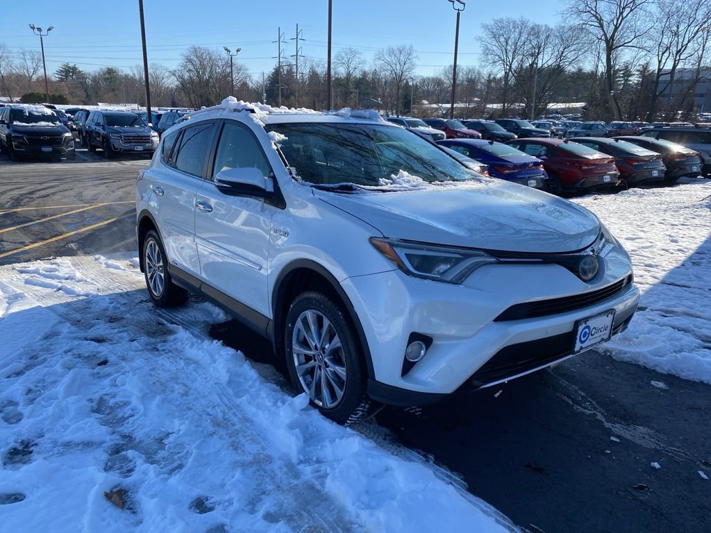Used 2016 Toyota RAV4 Limited image 1