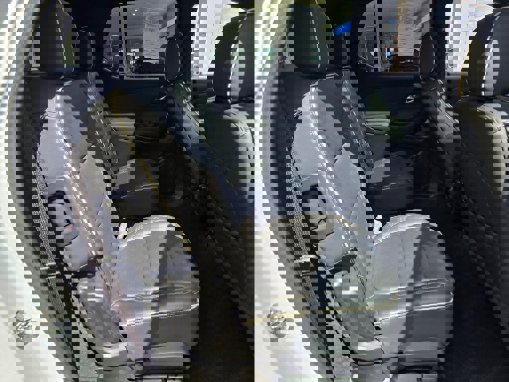 Used 2023 Chevrolet Traverse Premier w/ Redline Edition image 11