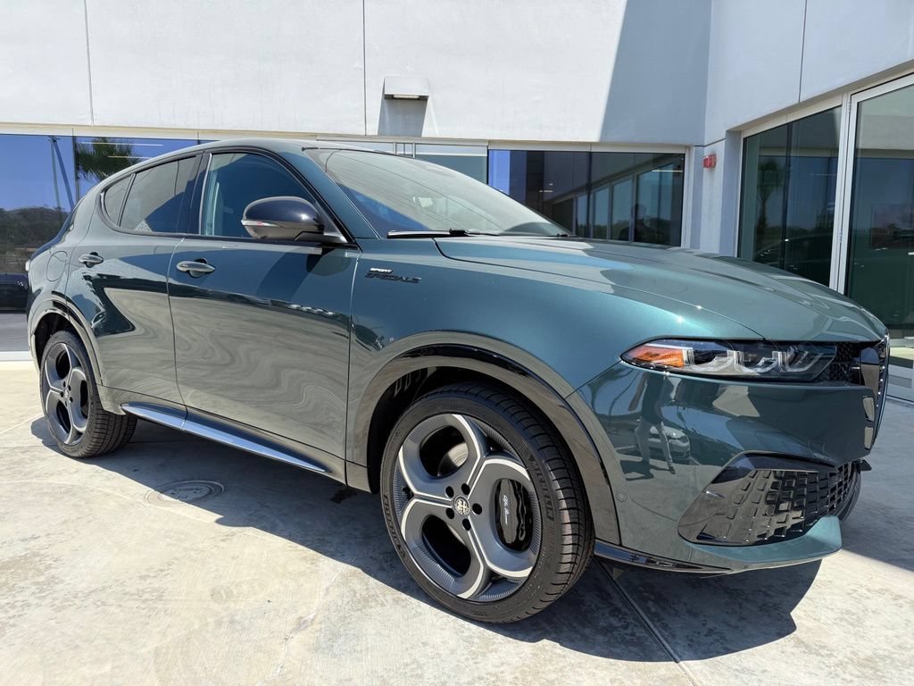 New 2026 Alfa Romeo Tonale w/ Active Assist Package