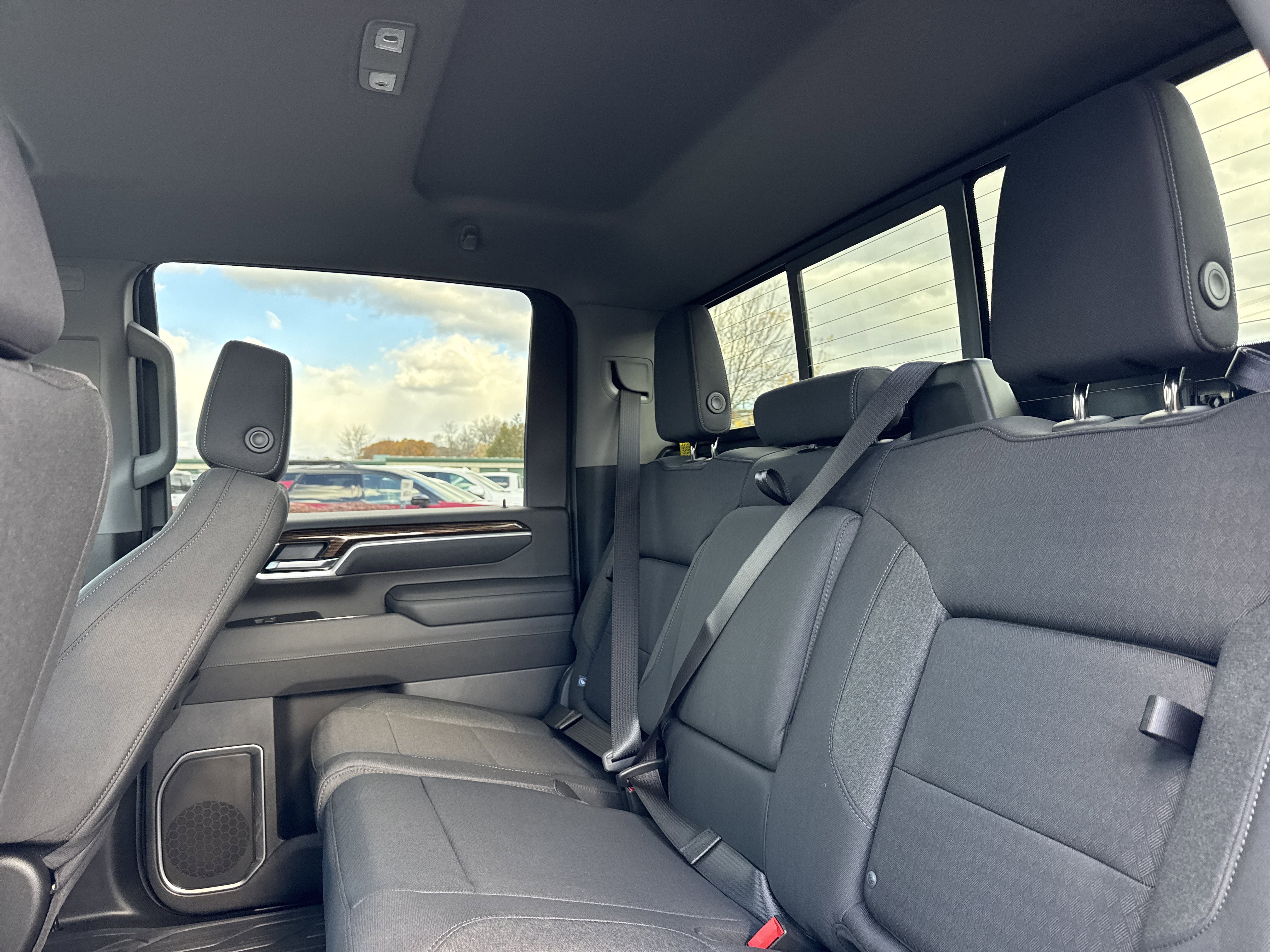 New 2026 GMC Sierra 2500 SLE w/ Preferred Package image 29