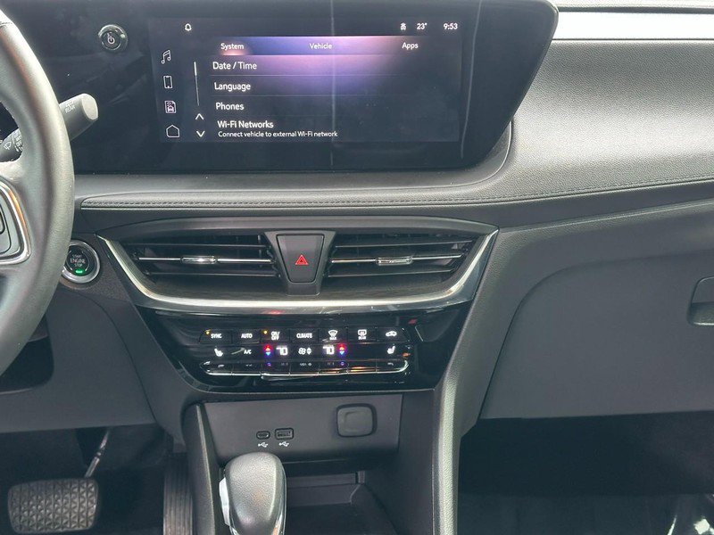 Used 2024 Buick Encore GX Avenir image 13