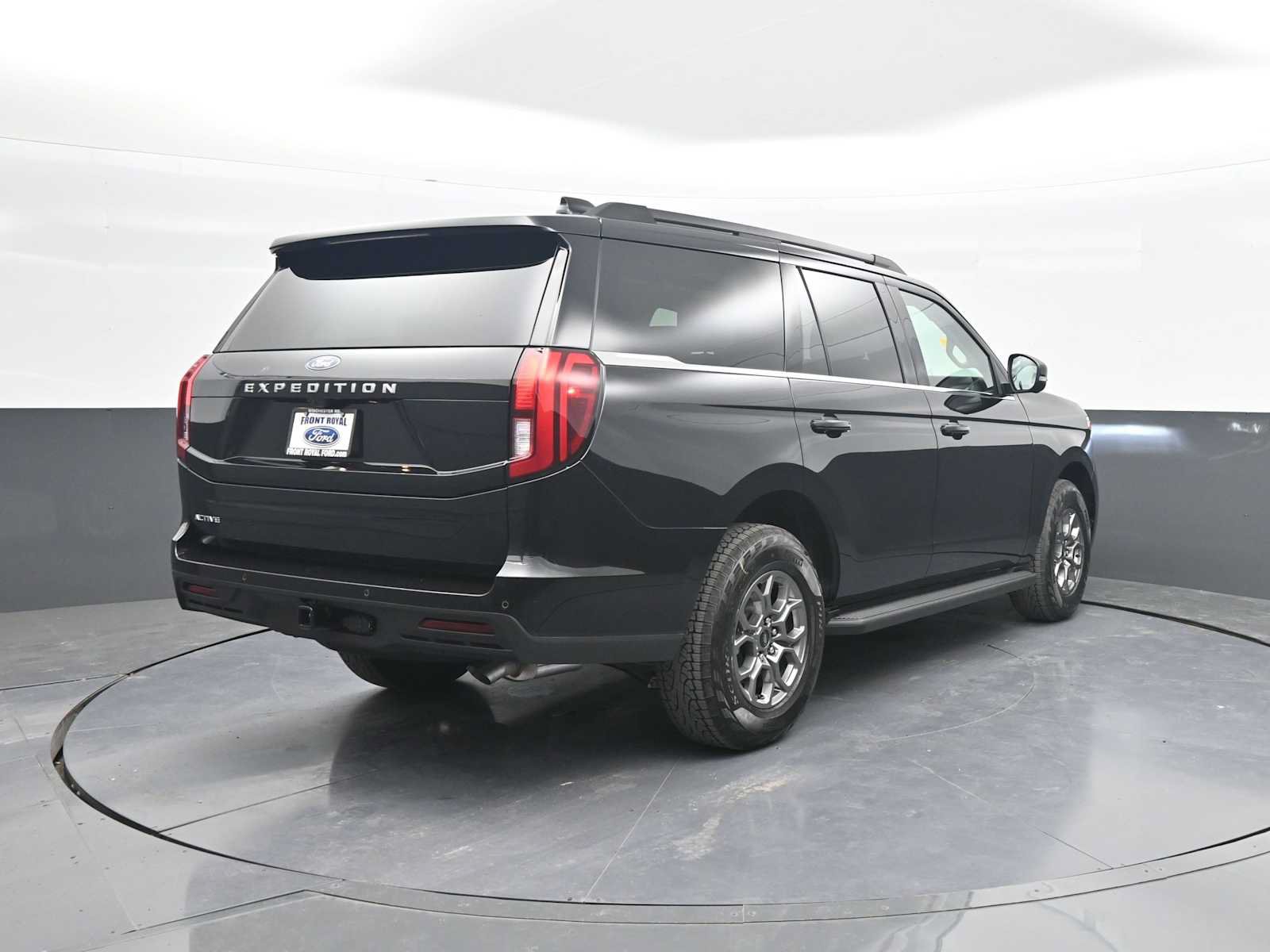 New 2026 Ford Expedition Active AWD/4WD image 7