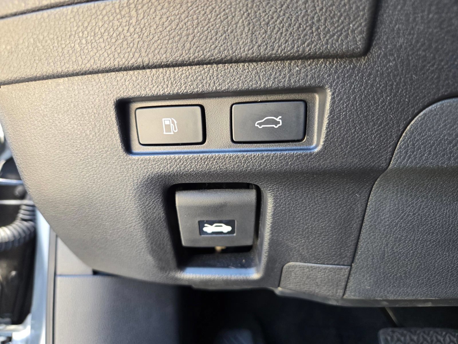 Used 2024 Lexus ES 350 w/ Accessory Package (Z1) FWD image 16