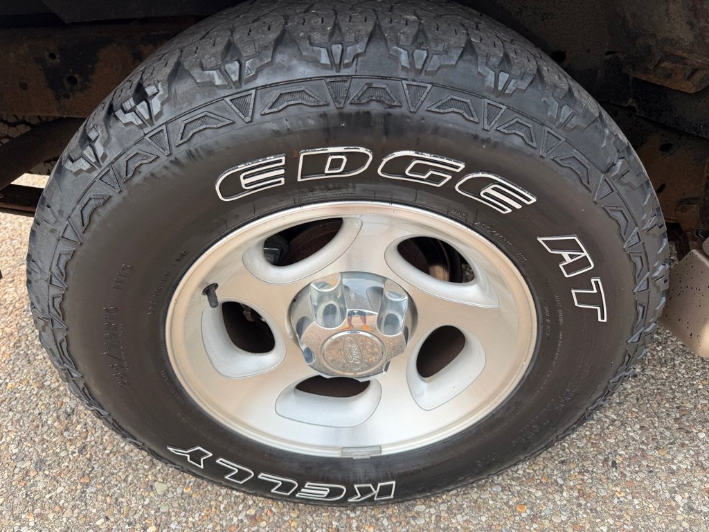 Used 2001 Ford Explorer Eddie Bauer AWD/4WD image 18