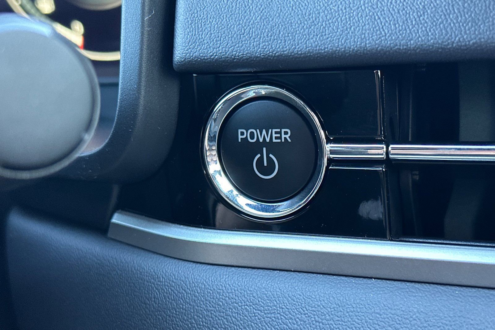 New 2025 Mitsubishi Outlander SEL image 22