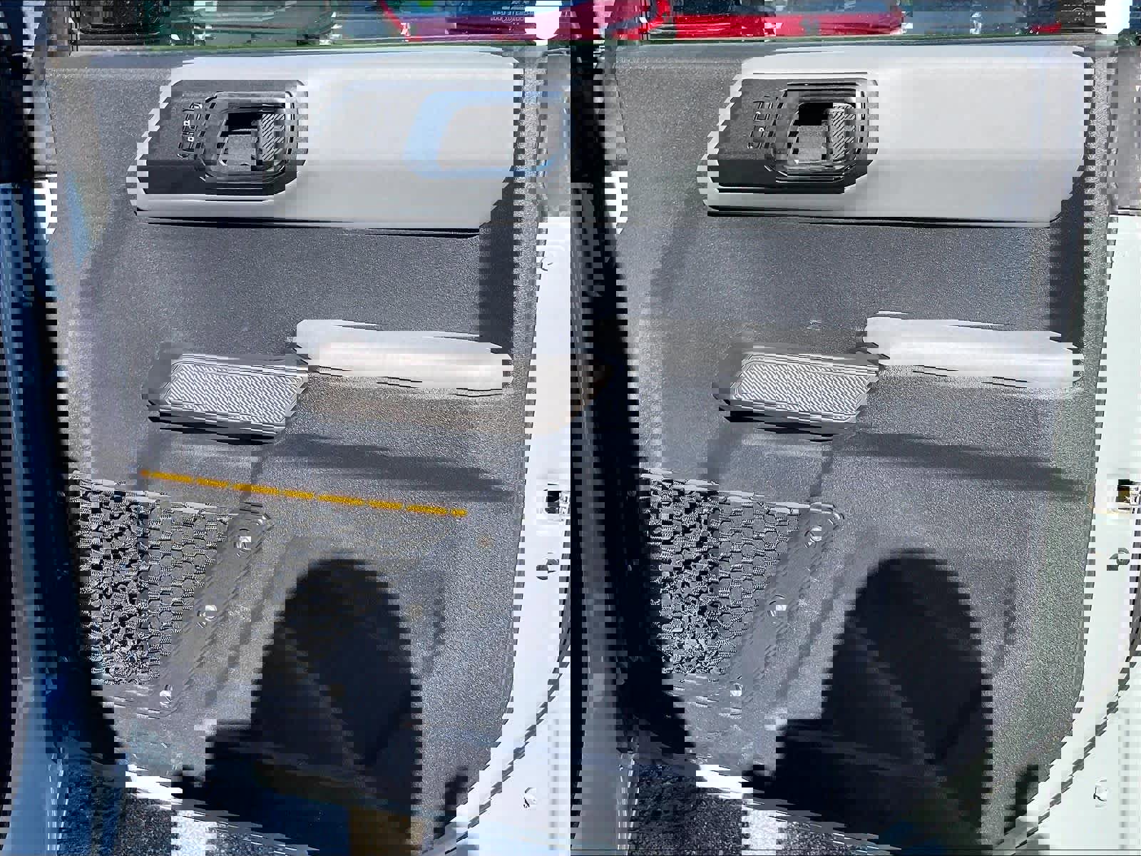 Used 2023 Ford Bronco Badlands image 12