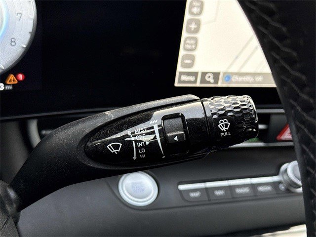 Used 2024 Hyundai Elantra Limited image 26