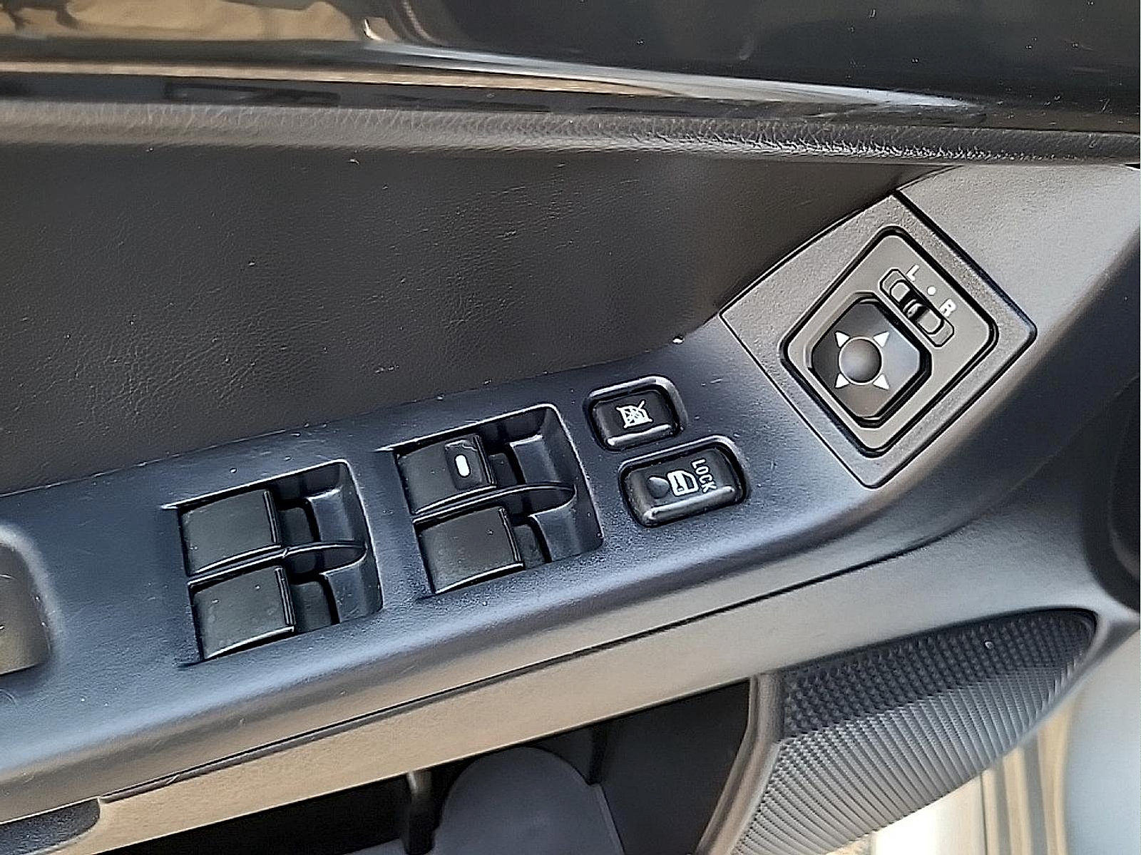 Used 2016 Mitsubishi Lancer ES AWD/4WD image 14