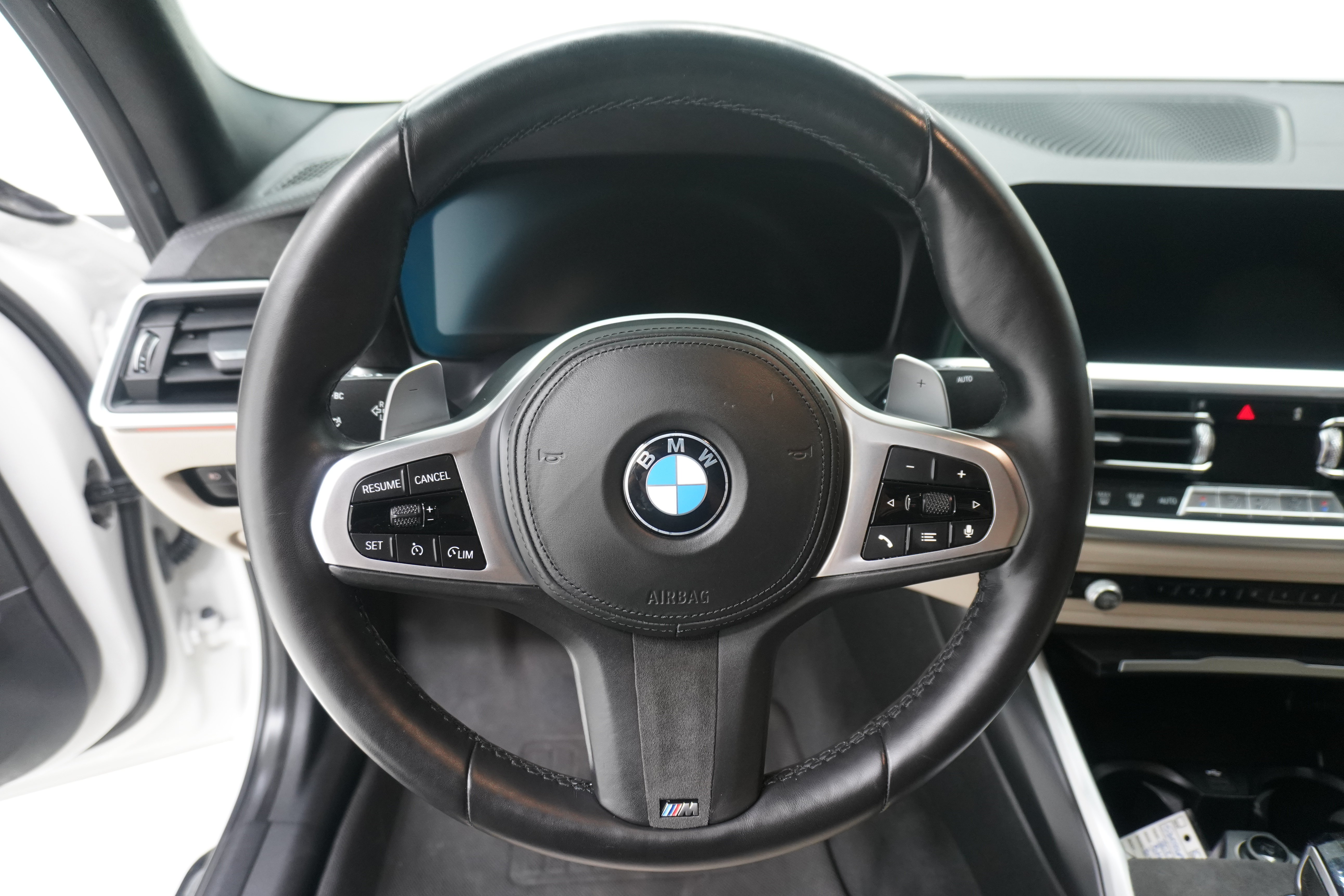 Used 2021 BMW 330i Sedan w/ M Sport Package RWD image 16