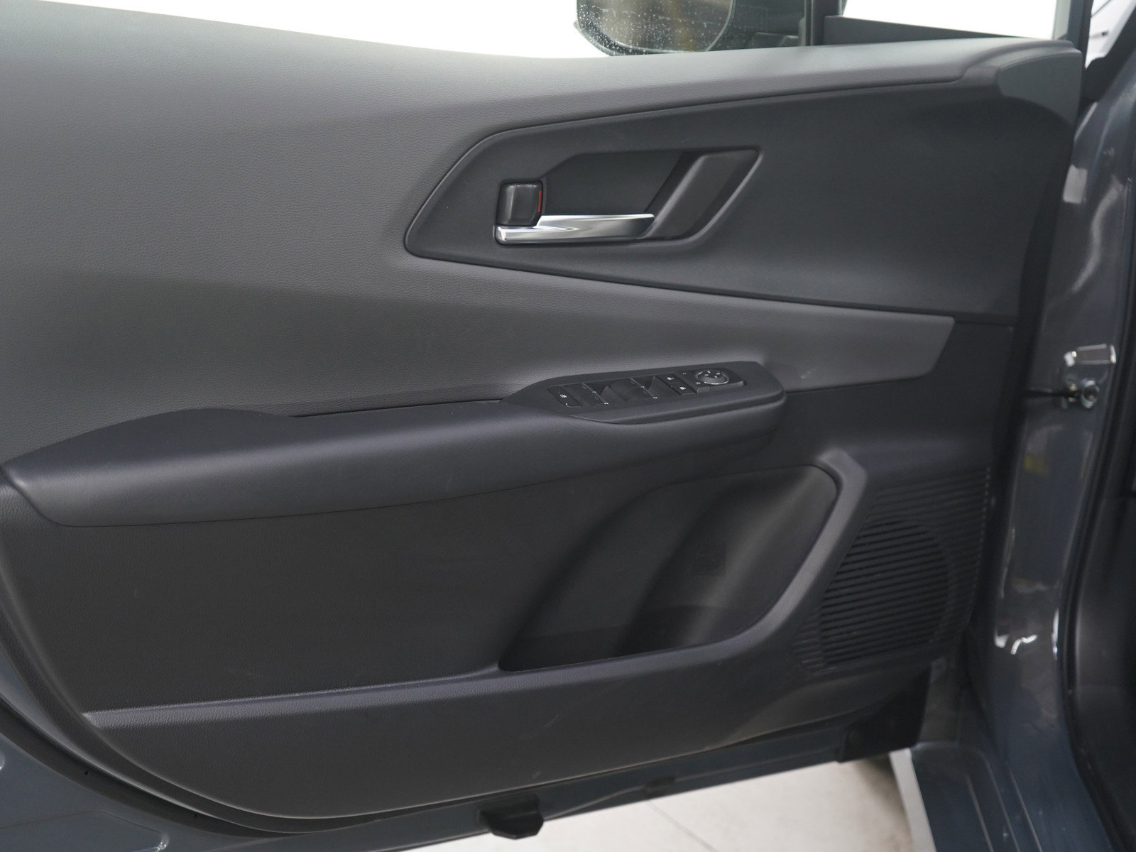 Used 2026 Toyota Prius XLE image 18