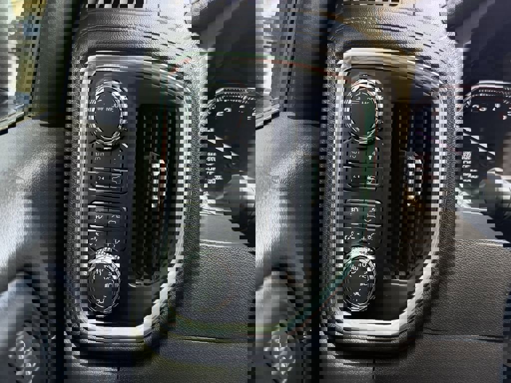 Used 2021 GMC Sierra 1500 Elevation image 26