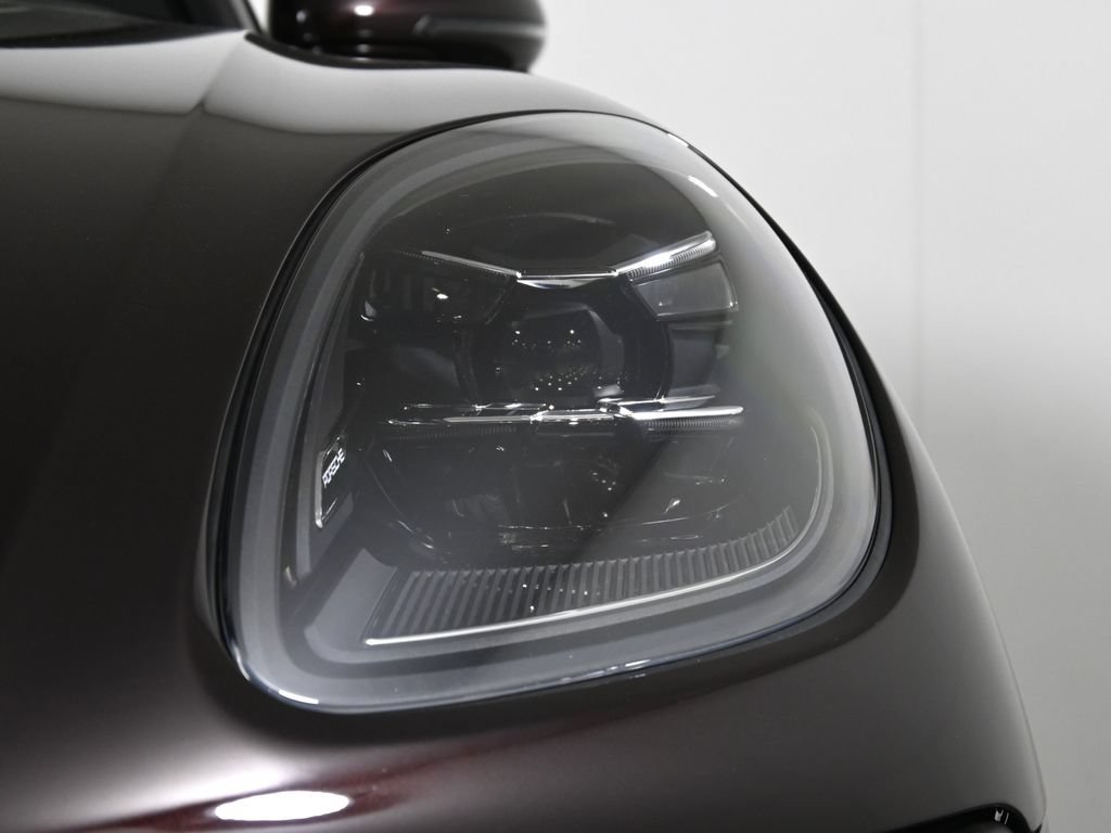 New 2026 Porsche Macan AWD/4WD image 11