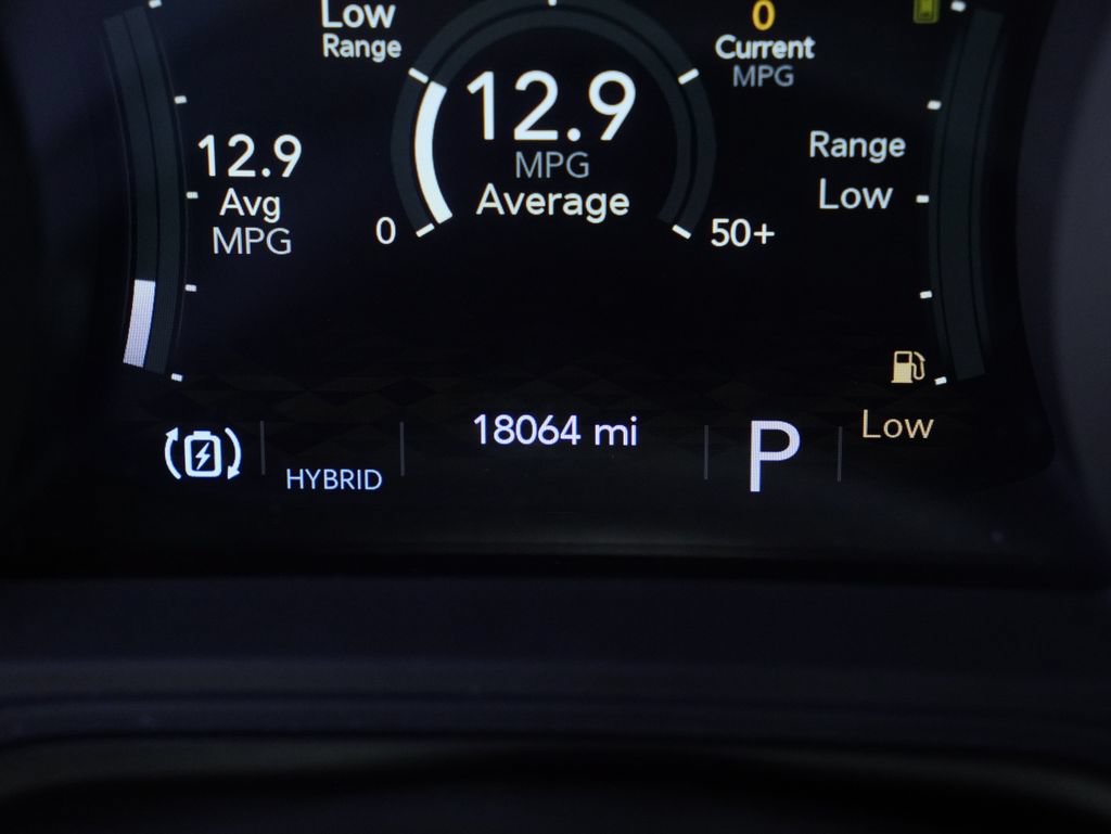 Used 2024 Jeep Wrangler Unlimited AWD/4WD image 16