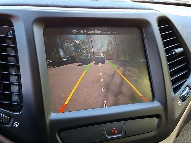 Used 2016 Jeep Cherokee Limited AWD/4WD image 20