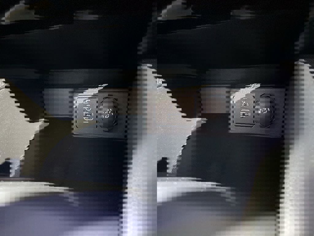 New 2026 Ford Escape SE image 40