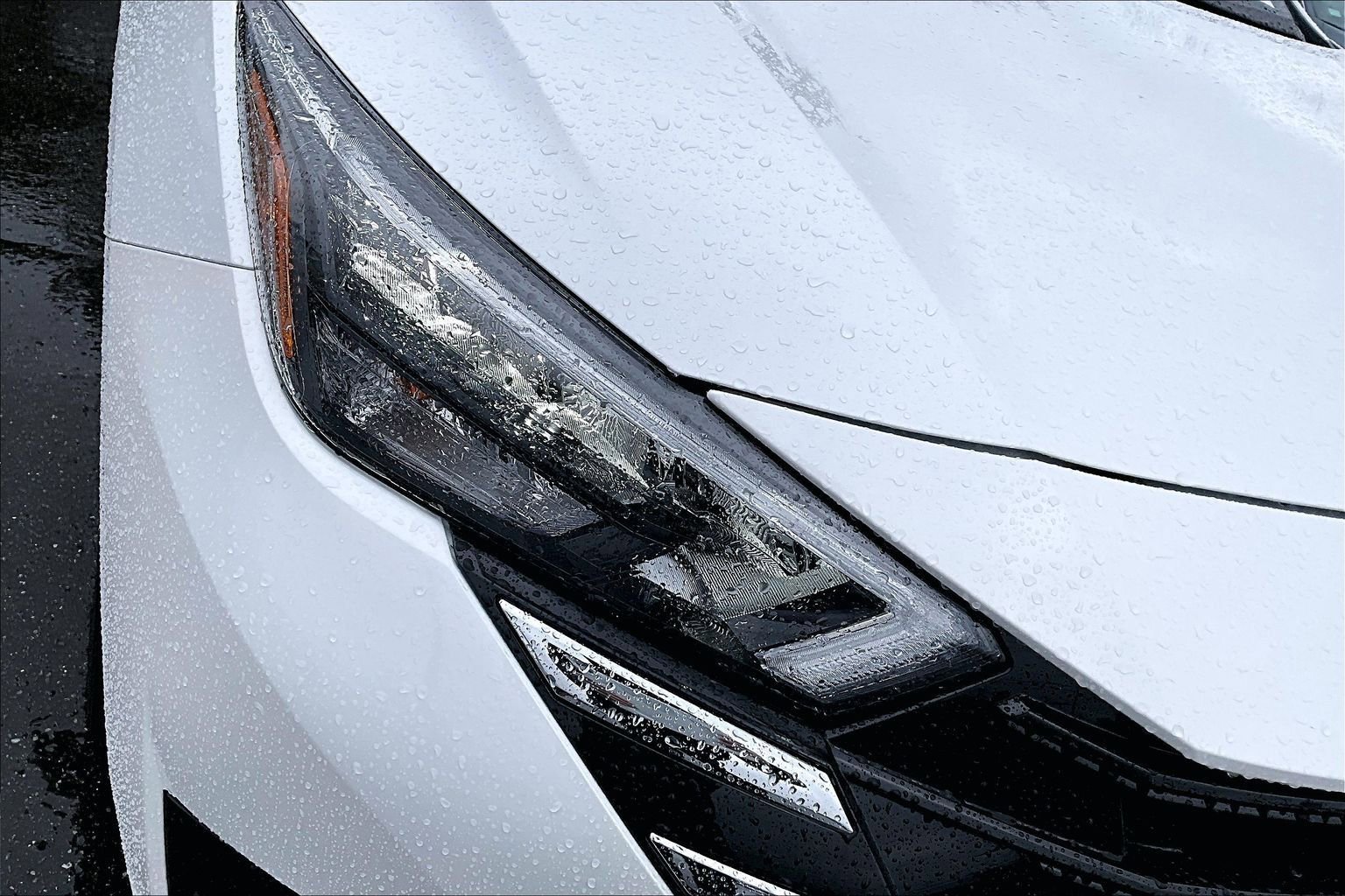 Used 2025 Nissan Versa SV w/ Trunk Package image 17