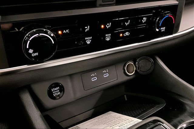 New 2025 Nissan Rogue S image 25