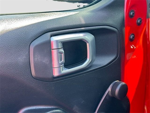 Used 2022 Jeep Gladiator Sport image 17