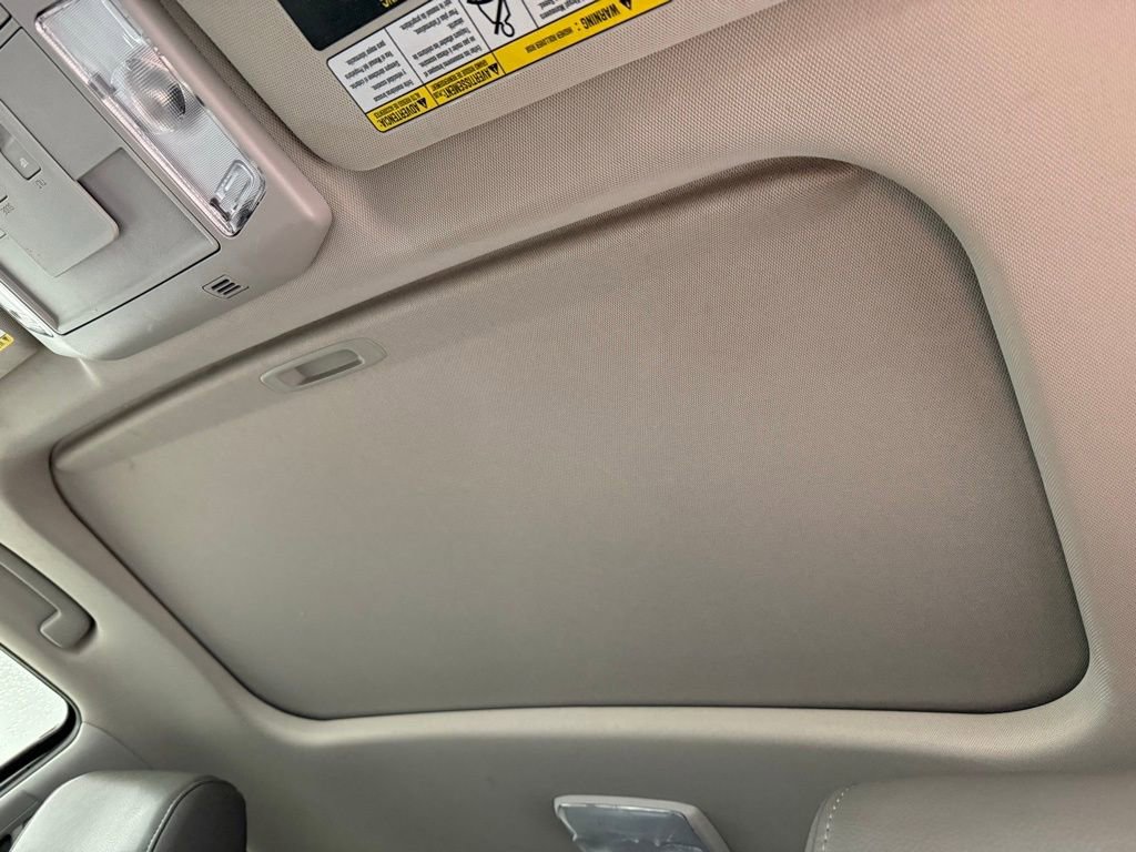 Used 2018 Toyota Tundra Limited image 18