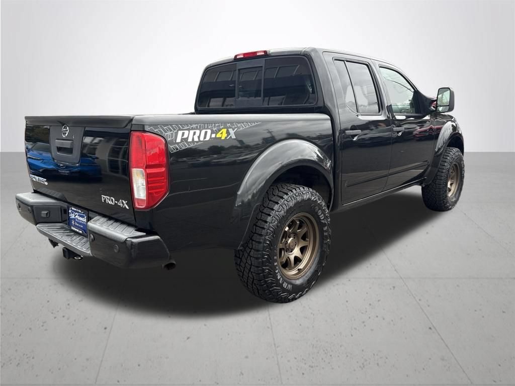 Used 2018 Nissan Frontier PRO-4X AWD/4WD image 6
